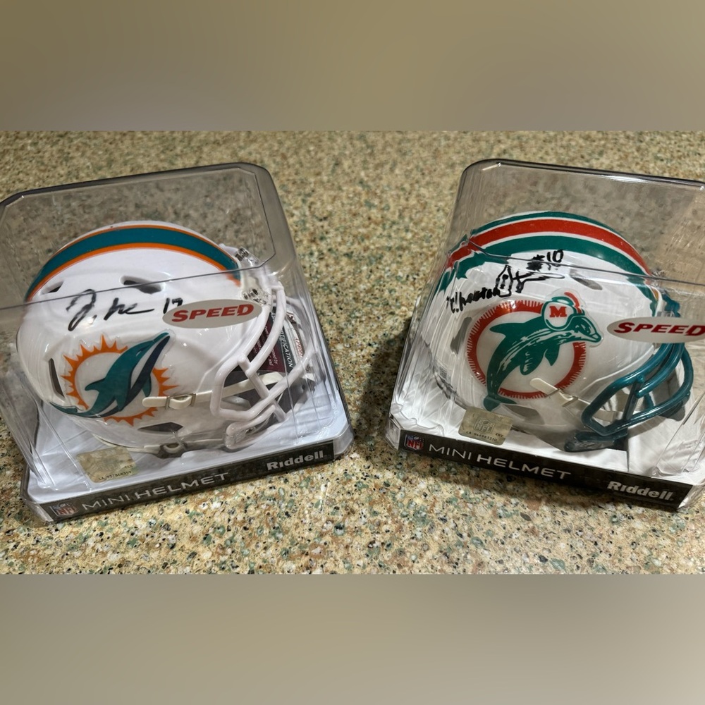 MIAMI DOLPHINS SET OF MINI HELMETS SIGNED BY TYREEK HILL & Jaylen Waddle JSA BAS